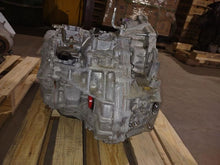 Load image into Gallery viewer, Transmission RAV4 2015 - MM2731874