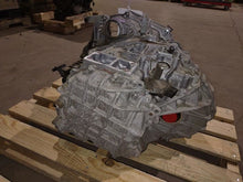Load image into Gallery viewer, Transmission RAV4 2015 - MM2731874