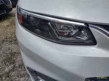 Load image into Gallery viewer, HEADLIGHT LAMP ASSEMBLY Malibu 2016 16 2017 17 2018 18 Right - MM2788167
