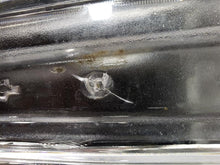 Load image into Gallery viewer, Headlight Lamp Assembly SILVERADO 1500 PICKUP 2019 - MM2852424