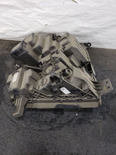 Load image into Gallery viewer, Headlight Lamp Assembly SILVERADO 1500 PICKUP 2019 - MM2852424