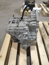 Load image into Gallery viewer, Transmission RAV4 2009 - MM3048046