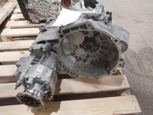 Load image into Gallery viewer, Transmission Volkswagen Golf GTI 2024 - MM3068256