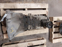 Load image into Gallery viewer, TRANSMISSION Jeep Liberty 2002 02 2003 03 2004 04 4X4 - MM3076763