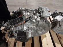 Load image into Gallery viewer, Transmission RAV4 2023 - MM3207530