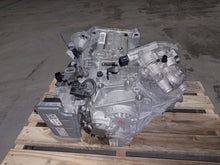 Load image into Gallery viewer, Transmission Hyundai Elantra 2022 - MM3230670
