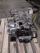 Load image into Gallery viewer, Transmission Kia Sorento 2022 - MM3259816