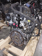 Load image into Gallery viewer, Engine Motor Chevrolet Equinox 2018 - MM3259941