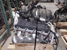Load image into Gallery viewer, Engine Motor SIERRA 3500 PICKUP 2023 - MM3301827