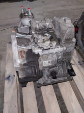 Load image into Gallery viewer, TRANSMISSION Volkswagen Jetta Rabbit 07 08 09 10 11 12 13 14 - MM3312679