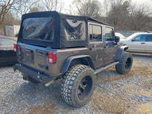 Load image into Gallery viewer, TRANSMISSION Jeep Wrangler 12 13 14 15 16 17 18 VIN W - MM3327855