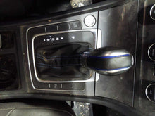Load image into Gallery viewer, Floor Shifter Volkswagen Golf 2015 - NW677079