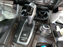 Load image into Gallery viewer, Floor Shifter BMW 528I 2011 - NW654825