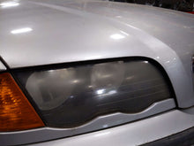 Load image into Gallery viewer, HEADLIGHT LAMP ASSEMBLY 320i 323i 323ic 323is 325ci 325i 328i 99-01 Right - NW653214