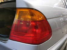 Load image into Gallery viewer, OUTER TAIL LIGHT LAMP 320i 323i 323ic 323is 325ci 325i 328i 99-01 Right - NW653245