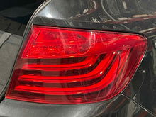 Load image into Gallery viewer, OUTER TAIL LIGHT LAMP 528i 535i 550i Active 5 M5 14 15 16 Right - NW651241