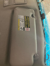 Load image into Gallery viewer, Interior Sun Visors HIGHLANDER 2013 - NW682421