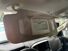 Load image into Gallery viewer, Interior Sun Visors GMC Canyon 2016 - NW558396