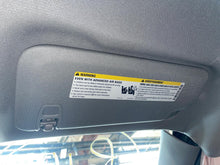 Load image into Gallery viewer, Interior Sun Visors Chevrolet Malibu 2017 - NW560381