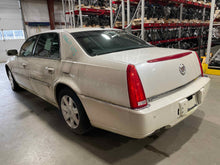 Load image into Gallery viewer, FRONT DOOR WINDOW REGULATOR Cadillac DTS 06 07 08 09 10 11 Right - NW588382