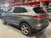 Load image into Gallery viewer, Transfer Case Lincoln MKC 2017 - NW614855