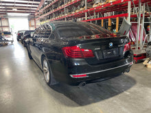 Load image into Gallery viewer, FRONT DRIVE SHAFT 528D 528i 535i 535i Gt 550i 550i Gt 640I 650i 10-15 - NW627684