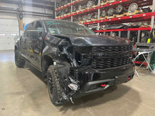 Load image into Gallery viewer, Interior Rear View Mirror SILVERADO 1500 PICKUP 2022 - NW636023