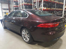 Load image into Gallery viewer, Radio Jaguar XF 2020 - NW639344