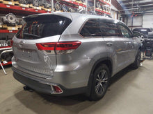 Load image into Gallery viewer, Speedometer Cluster HIGHLANDER 2018 - NW639579