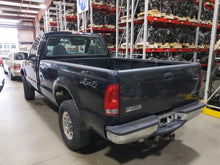 Load image into Gallery viewer, Speedometer Cluster FORD F250SD PICKUP 2006 - NW641363