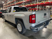 Load image into Gallery viewer, Air Cleaner Box SIERRA 1500 PICKUP 2018 - NW644929