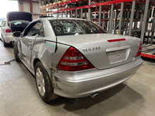 Load image into Gallery viewer, INTERCOOLER 230 SLK SLK230 SLK32 SLK320 99 00 01 02 03 04 - NW647887