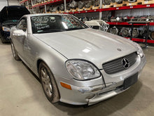 Load image into Gallery viewer, AUTOMATIC TRANSMISSION 230 SLK C230 C240 C32 C320 SLK230 SLK32 01-04 - NW647790