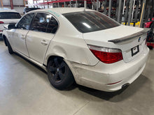 Load image into Gallery viewer, AIR CLEANER BOX BMW 528i 2008 08 2009 09 2010 10 - NW653643