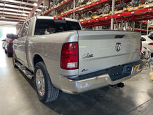 Load image into Gallery viewer, Air Cleaner Box DODGE 1500 PICKUP 2018 - NW657737