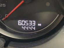 Load image into Gallery viewer, AIR CLEANER BOX Porsche Cayenne 11 12 13 14 15 16 17 18 - NW657640