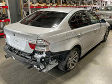 Load image into Gallery viewer, REAR WINDOW REGULATOR BMW 335i M3 330i 06 07 08 09 10 11 Right - NW659710