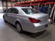 Load image into Gallery viewer, FRONT WINDOW REGULATOR Toyota Avalon 05 06 - 12 Right - NW682172