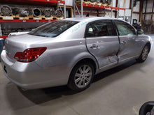 Load image into Gallery viewer, FRONT WINDOW REGULATOR Toyota Avalon 05 06 - 12 Right - NW682172