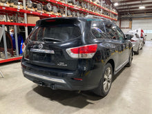 Load image into Gallery viewer, AIR CLEANER BOX JX35 QX60 Murano Murano Cross Cabriolet Pathfinder 13-16 - NW698537