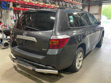 Load image into Gallery viewer, AIR CLEANER BOX RX350 Highlander Sienna 07 08 09 10 11 12 13 - NW742989