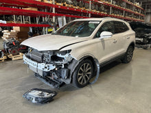 Load image into Gallery viewer, Air Cleaner Box Lincoln MKC 2019 - NW765433