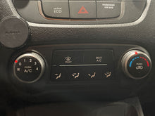 Load image into Gallery viewer, TEMPERATURE CONTROLS Hyundai Tucson 2014 14 2015 15 - NW436592