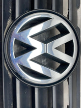 Load image into Gallery viewer, GRILL Passat 1998 98 1999 99 2000 00 2001 01 Upper - NW339257