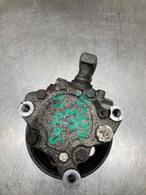 Load image into Gallery viewer, POWER STEERING PUMP C240 CLK320 01 02 03 04 05 - NW440684