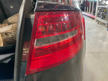 Load image into Gallery viewer, OUTER TAIL LIGHT LAMP Audi Allroad 13 14 15 16 Right - NW444244