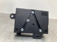 Load image into Gallery viewer, FUEL PUMP CONTROL MODULE COMPUTER E350 C230 C250 C300 C350 C63 08-11 - NW443933