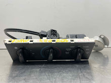 Load image into Gallery viewer, Temperature Controls Ford Mustang 1995 - NW445029