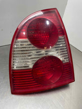 Load image into Gallery viewer, TAIL LIGHT LAMP ASSEMBLY Volkswagen Passat 01 02 03 04 05 Left - NW349778