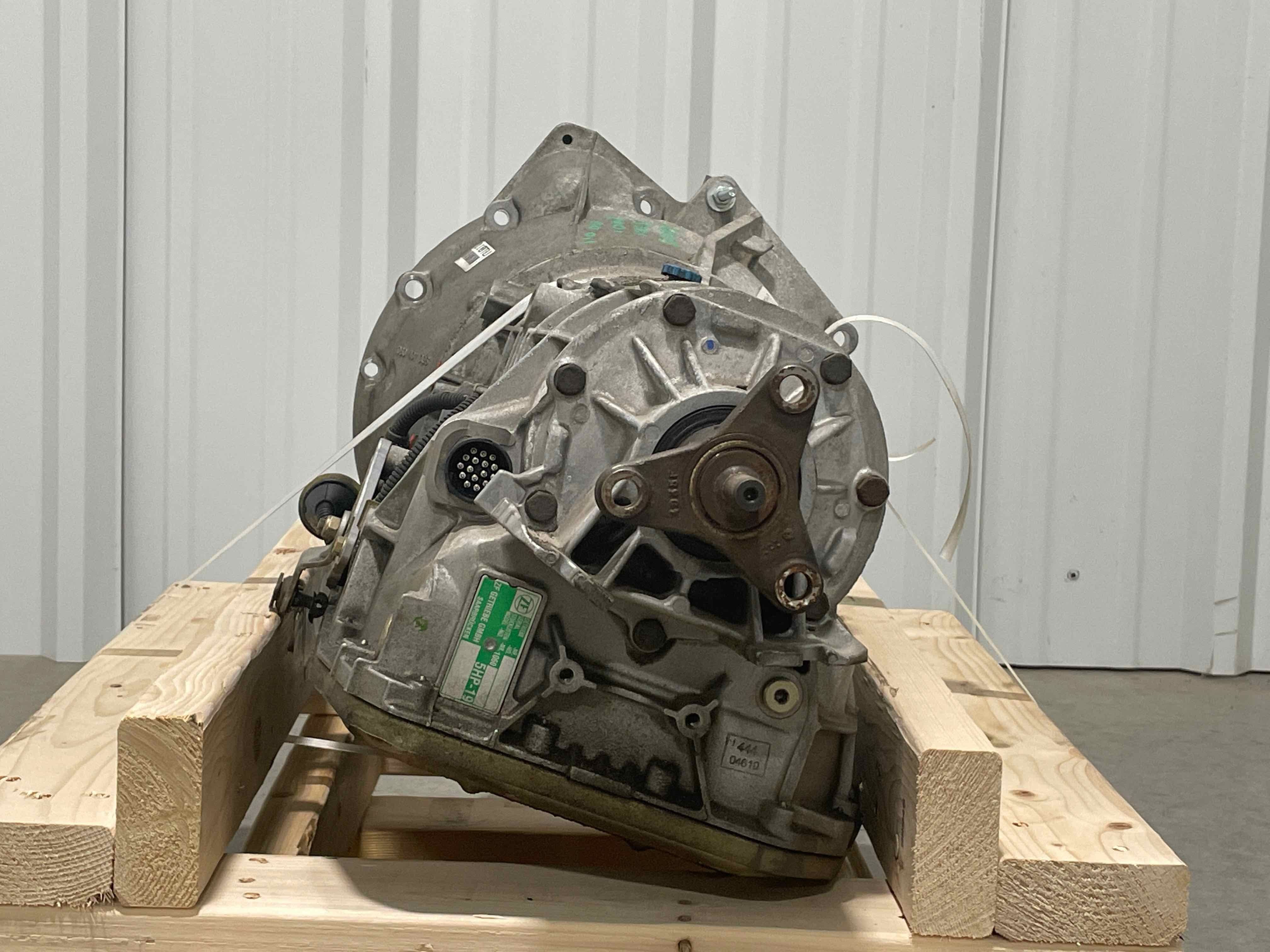 0000000438_10_3dcc0f17-c6ee-